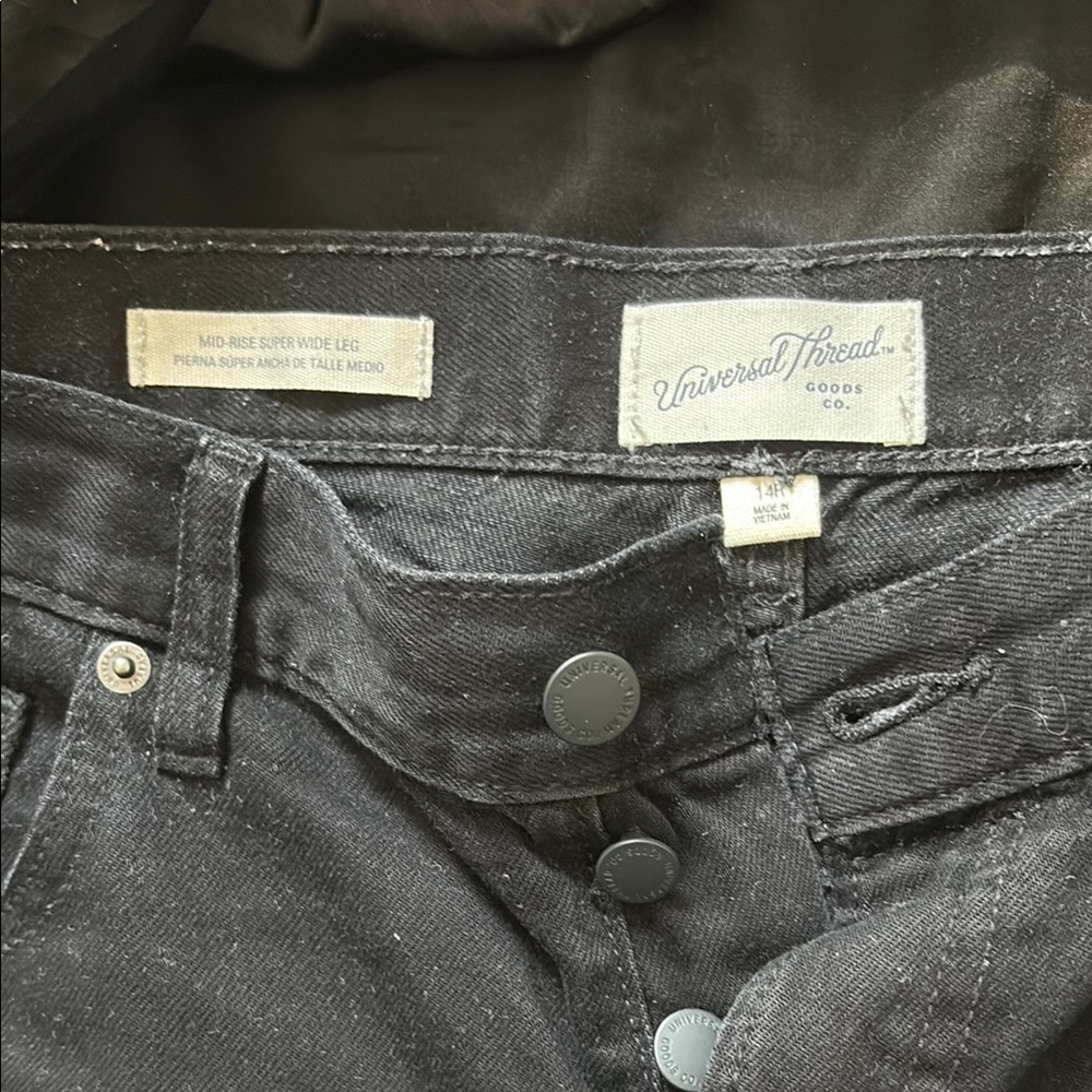 Women’s Black Jeans